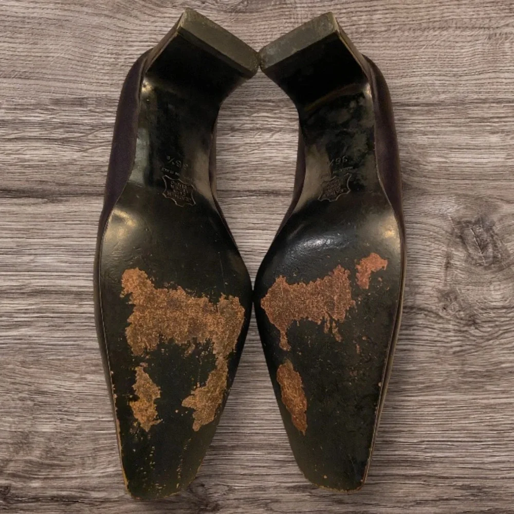 FENDI Black Satin Pumps with Rhinestone Buckle Size IT 36.5/US 6.5 - Picture 4 of 8